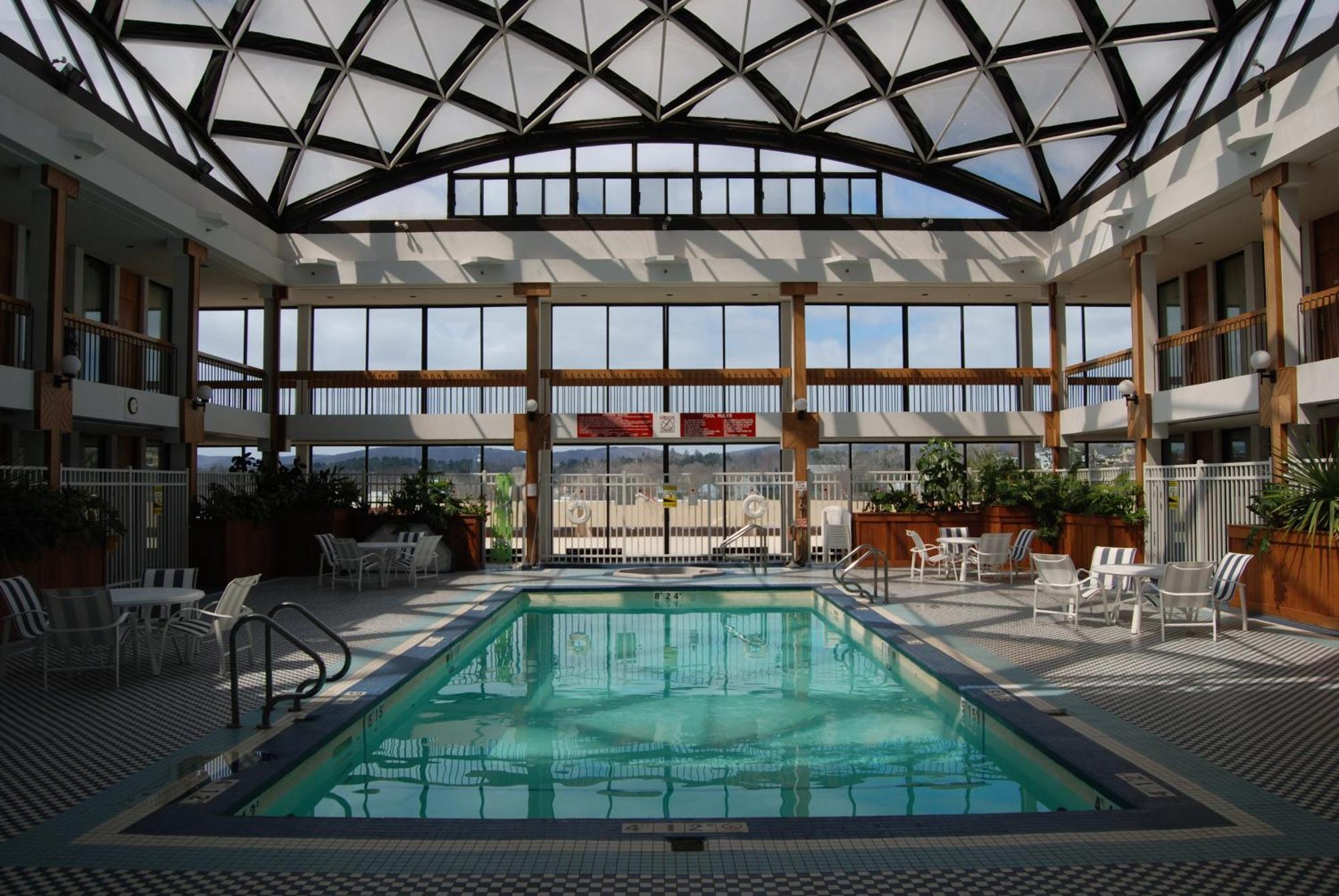 Holiday Inn & Suites Pittsfield-Berkshires By Ihg Dış mekan fotoğraf