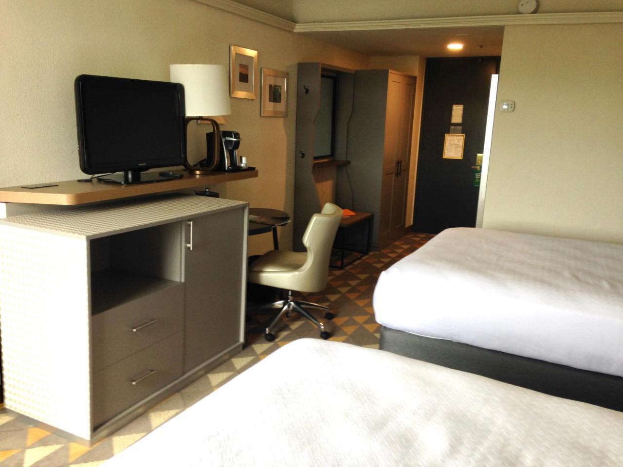 Holiday Inn & Suites Pittsfield-Berkshires By Ihg Dış mekan fotoğraf